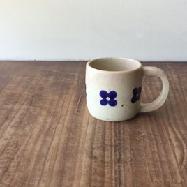 小さいマグカップ　ブルーリース