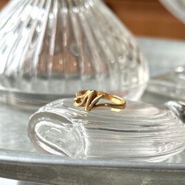 U.S.A.1970-80's Gold Tone Scroll Script "N" Initial Ring