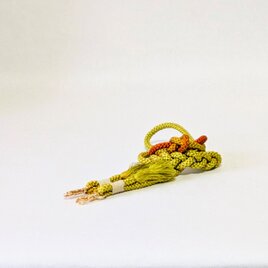 着物リメイク　帯締めで作ったスマホショルダー、スマホストラップ
