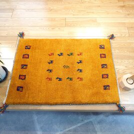 手織り　ペルシャ ギャッベ　玄関マット　ラグ　90x62cm　黄金色　パネル　生命の木　RJ16710