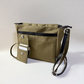 毎日にちょうどいい 整理上手なCORDURA®軽量ショルダーバッグ（カーキベージュ）
