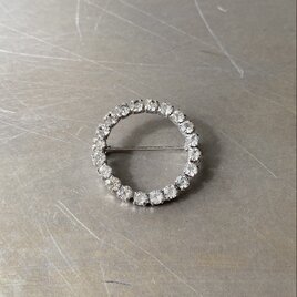 Vintage 90s-00s USA retro circle design crystal bijou brooch