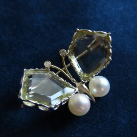 ＳＶ Lemon quartz Akoya pearl Butterfly　Brooch