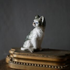 猫のオブジェ　フィギュリン　ポーセリン　フランスアンティーク　アンティークのある生活