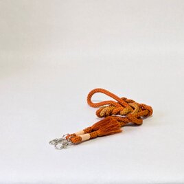 着物リメイク　帯締めで作ったスマホショルダー、スマホストラップ