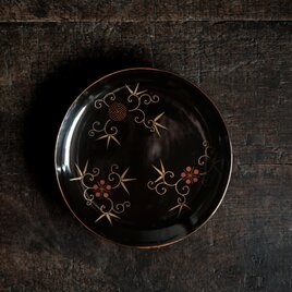 黒に花唐草◆時代物　漆芸蒔絵中皿　漆器　骨董/antiques 古民家　古道具　明治期