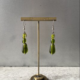 Vintage EURO MICHEL KLEIN retro green glass beads pierce