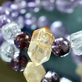 BR7-88 一点物 ラベンダー アメシスト 紫水晶スーパーセブン 紅膠花クォーツ 白水晶 ブレスレット