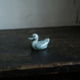 小さな水鳥◆青磁で素敵　韓国産　青磁箸置き　コリアンレトロ　高麗青磁　インテリアオブジェ