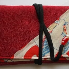 ８７６９　縮緬の着物と羽織裏で作った和風財布・ポーチ　