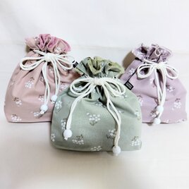 白い小花の巾着袋(３種類）