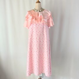 花レース刺繍のフリルケープワンピース