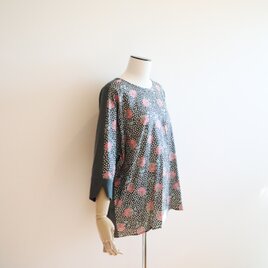 リバティ　ジュニパーのゆったりブラウス　
