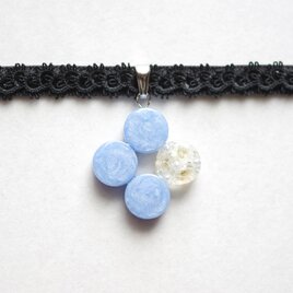 【受注製作】レジンアート　ラウンドモチーフとタティングレースとベルベットリボンのチョーカー〈丸を連ねて・転がる雨粒〉