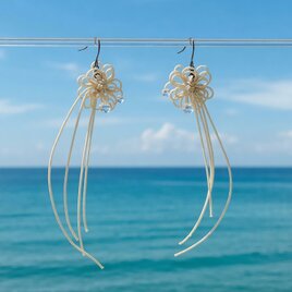【新作】飾り結び＋アクリルビーズピアス「ヒナウタカタ」 | 浴衣・着物・普段使いにも。