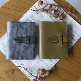 トラベラーズノートカバー／パスポートサイズ（２~3冊用）／革／ブラック