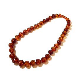 1970s Vintage Baltic Amber Graduated Bead Necklace