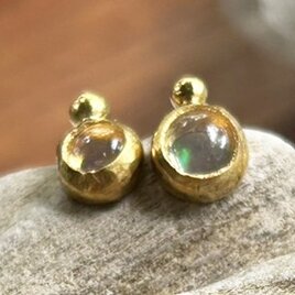 K24◇天然オパール◇スタッドピアス