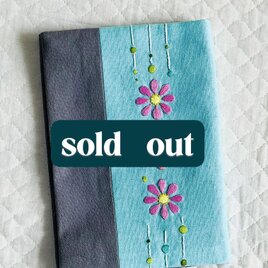 ☆ワンポイント刺繍☆ メガネケース・グリーン | iichi 日々の暮らしを