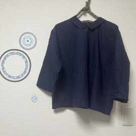 ハーフスリーブ　ブラウス　コットン　ネイビー地にドビー刺繍