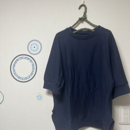 大人のデイリーTシャツ　後ろ下がりTシャツ　コットン　ネイビー　日本製