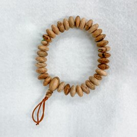 [1点もの］11mm　特選　沈香　そろばん玉　ブレスレット　腕輪　桐箱付　京都手作り　JK18