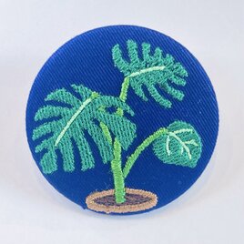 刺繍ブローチ　モンステラ