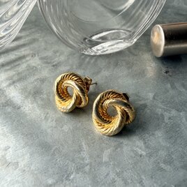 PA507-【 AVON 】エイボン・ヴィンテージピアス 1980's Gold Tone Knot