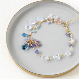 紫陽花色の色がさね｜ロンドンブルートパーズ・アクアマリン・レインボームーンストーンのブレスレット14kgf