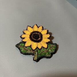 ひまわりのブローチ
