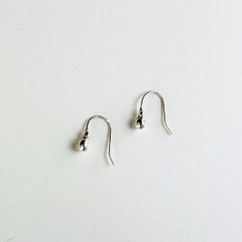 銀のつぶ　普段着ピアス　silver950