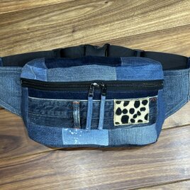 男女兼用★ボディバッグ★デニムリメイク★トートバッグ　マザーズバッグ　ウエストポーチ カバン 男前　アップサイクル