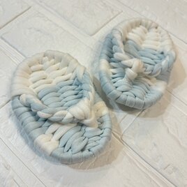 【1歳のお祝い】【はじめての一歩に】誕生日 餅踏み ふっくら布わらじ｜記念日・初節句・一升餅 白 水色