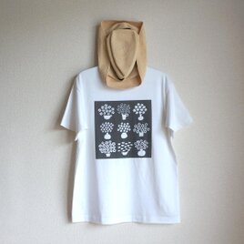 オーガニックコットン【半袖/長袖】「flower base 模様（チャコール×ナチュラル／ホワイト）Tシャツ