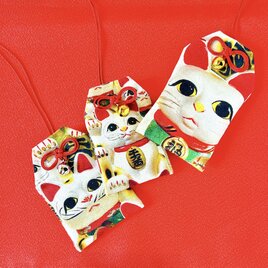 招き猫のお守り袋｜縁起物・手縫い／元巫女が仕立てる