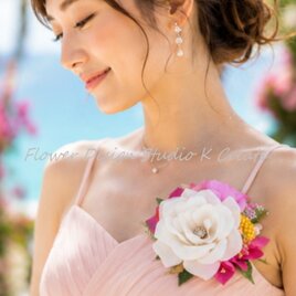 白い薔薇とブーゲンビリアの南国コサージュ｜リゾートウェディング・フラダンス・夏の髪飾り|トロピカル・南国・コサージュ｜夏　バラ
