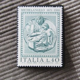 イタリア　美術1975年　切手ブローチ11036