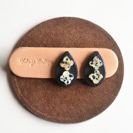 Bloom【レザーピアス/イヤリング】  “black”