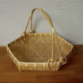 有馬花籠（持ち手：アケビの蔓） | iichi 日々の暮らしを心地よくする