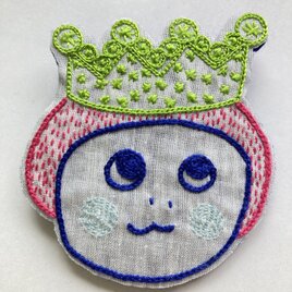 おとぼけキングブローチ（大） | iichi 日々の暮らしを心地よくする