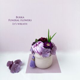 レッド＆ホワイト＊ポインセチアと星のクリスマスリース | iichi 日々