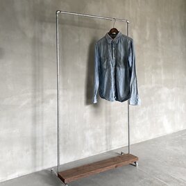 古い鉄脚と古材のテーブル　ワークデスク　机　作業台　古家具　古道具 古材 ワークデスク テーブル 作業台 パソコン机 ダイニングテーブル 机