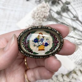 愛らしいトルコキリムのクッションカバー／40 × 40cm／花柄×赤