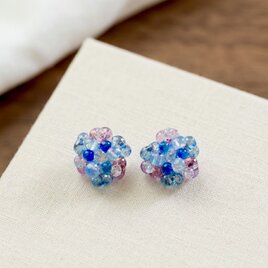 Royal blue ピアス／シックなブルーカラーのビジューイヤリング