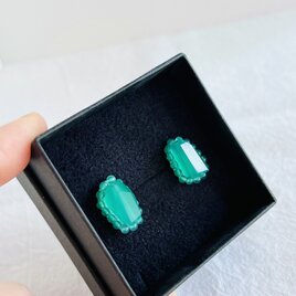 天然石刺繍／ピアス】Heartラピスラズリ×粒々ラピスラズリ | iichi