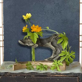 流木の花器、フラワーベース 一輪挿し 木の花瓶 wood vase 小さな花瓶