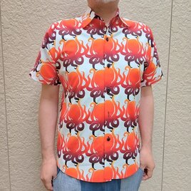 半袖和柄シャツ 大唐草模様 リーフ 白 日 の暮らしを心地よくするハンドメイドやアンティークのマーケットプレイス