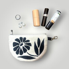 手刺繍ミモザのメガネ、ペンケース | iichi 日々の暮らしを心地よく