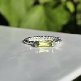 ボルダーオパール 湧き上がる遊色 3.7ct ミル打ツメ K18とシルバー925