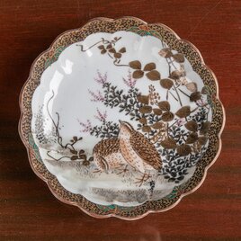 三田青磁 陽刻草花文八角小皿 | iichi 日々の暮らしを心地よくする